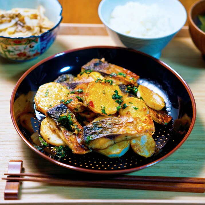 こんがり香ばしい❗️さばと長芋の焼きづけ【和食】